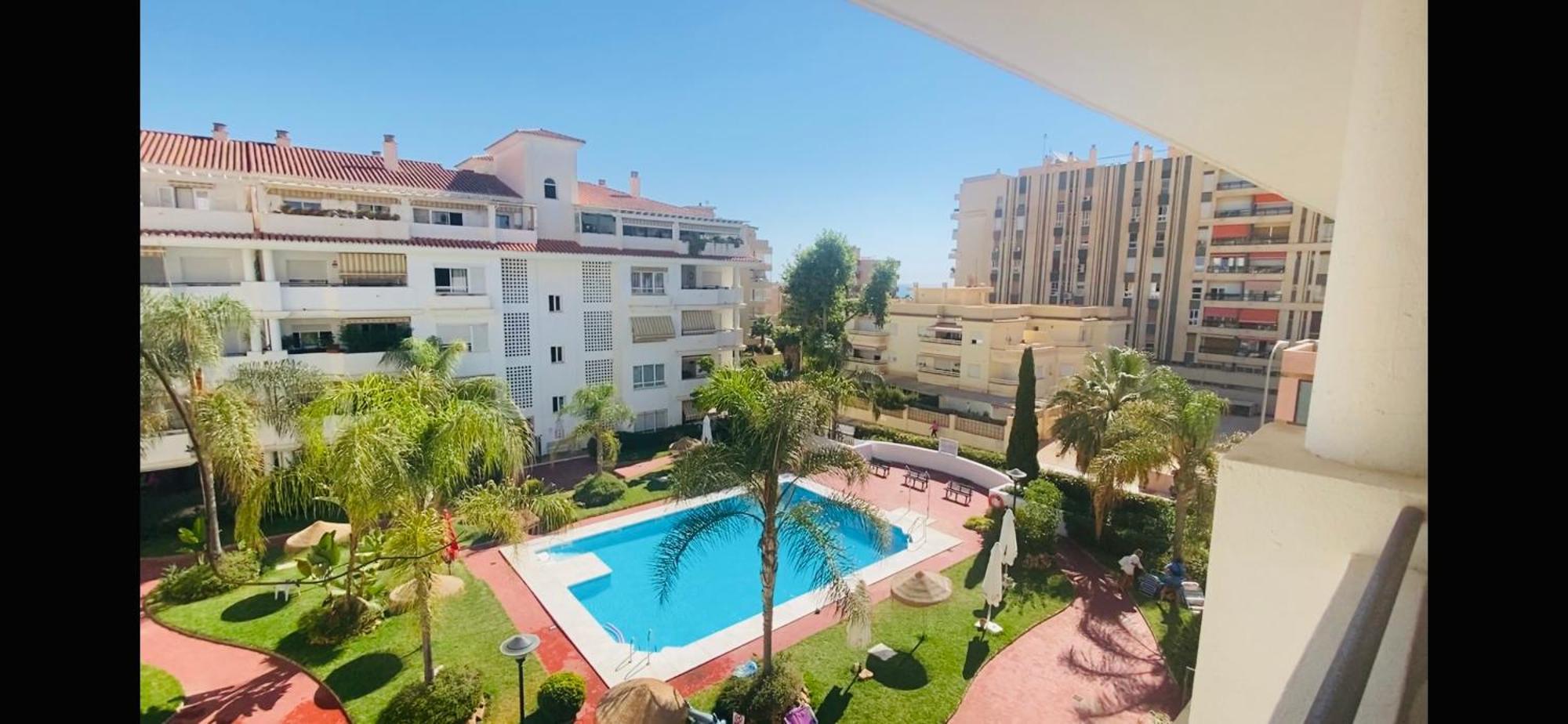 Ferienwohnung Carihuela Plaza Del Remo Torremolinos Exterior foto