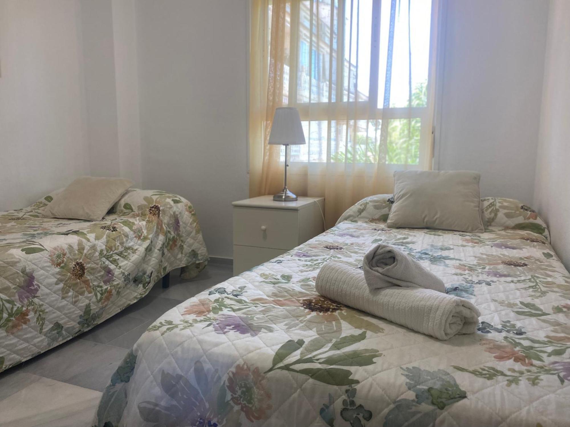 Ferienwohnung Carihuela Plaza Del Remo Torremolinos Exterior foto